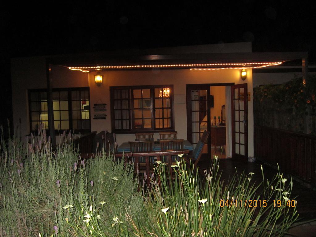 Twilight Cottage プレッテンバーグ・ベイ エクステリア 写真